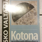 Esko Valtaoja - Kotona maailmankaikkeudessa (nid.) - pikkukuva 1