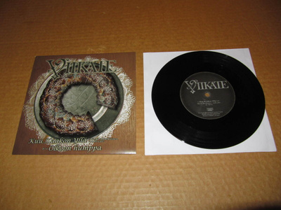 Viikate 7" Kuu kaakon yllä/Olkoon humppa,PS v.2009 UUSI!