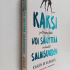 Karen M. McManus : Kaksi voi säilyttää salaisuuden jos to... - pikkukuva 1