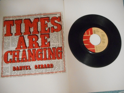 DANYEL GERARD 7" Vinyyli TIMES ARE CHANGING v. 1978.