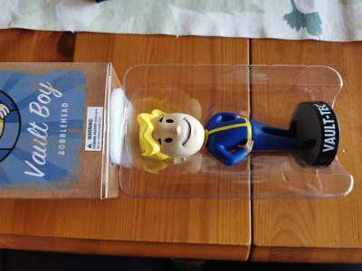 Fallout vault boy bobblehead