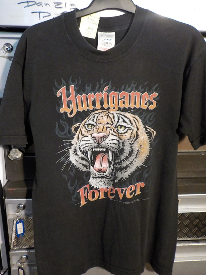 HURRIGANES FOREVER VERY RARE T-PAITA 90-LUVULTA