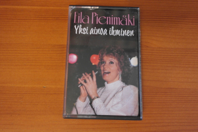 Eila Pienimäki:Yksi ainoa ihminen C-kasetti.