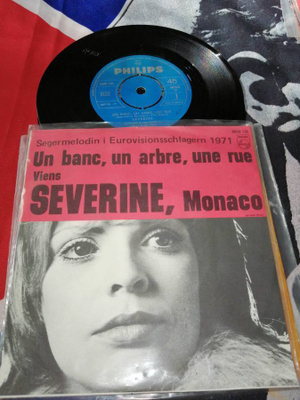 Severine Un banc,Un Arbe,Une Rue/Viens