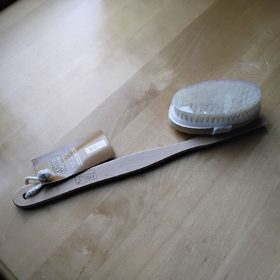 Vartalonpesuharja saunaan
