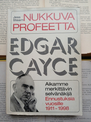 Jess Steam - Nukkuva profeetta (nid.)