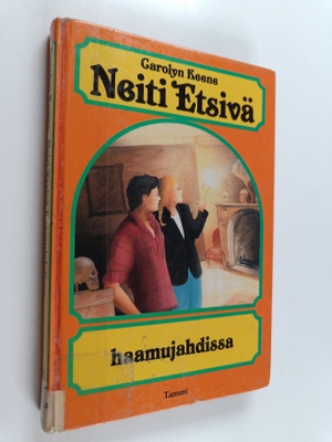 Carolyn Keene : Neiti Etsivä haamujahdissa