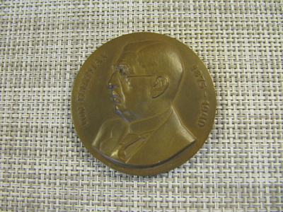 Jon Hartman mitali 1942 / J. Vikainen 1942.