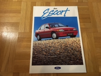 Esite Ford Escort, 1990/1991. Mukana myös Cabriolet.