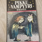 Pikku vampyyri rakastuu Angela Sommer-Bodenburg - pikkukuva 1