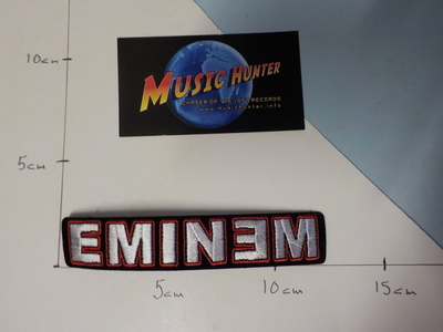 EMINEM UUSI HIHAMERKKI +