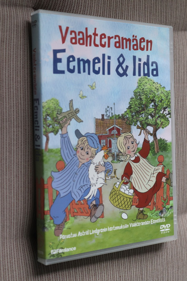 DVD Vaahteramäen Eemeli & Iida ( 2013 )