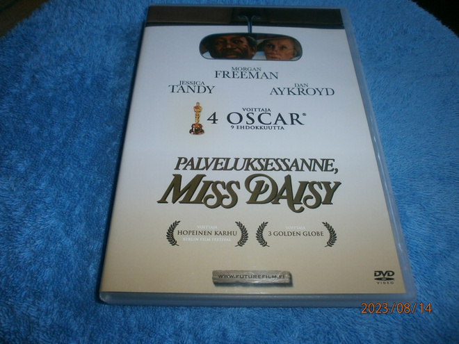 PALVELUKSESSANNE MISS DAISY    -    DVD
