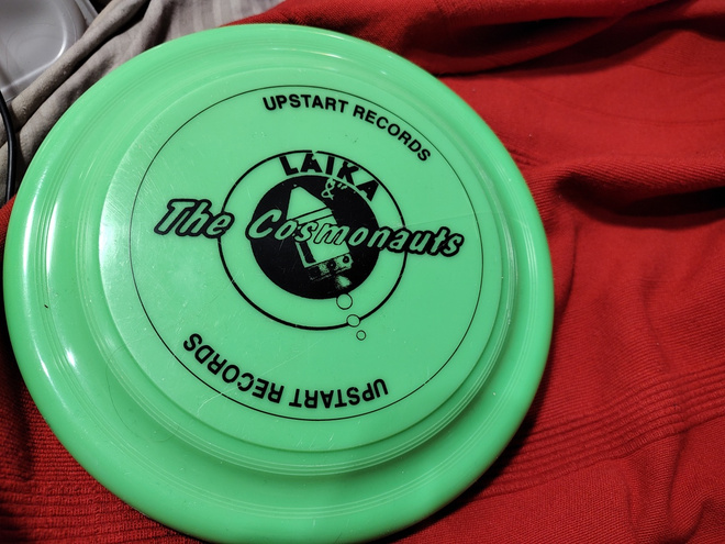Laika & The Cosmonauts frisbee