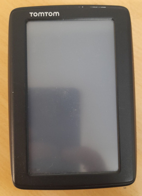 TomTom 4EN42 navigaattori