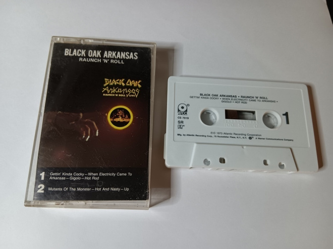 BLACK OAK ARKANSAS Raunch N Roll Live C-KASETTI