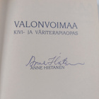 Anne Hietanen : Valonvoimaa : kivi- ja väriterapiaopas (s... - pikkukuva 3