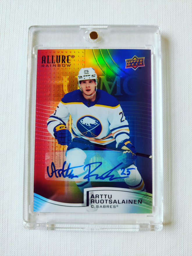 Arttu Ruotsalainen - 21-22 UD Allure Full Rainbow Auto