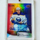 Arttu Ruotsalainen - 21-22 UD Allure Full Rainbow Auto - pikkukuva 1