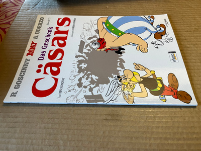 ASTERIX DAS GESCHENK CÄSARS HYVÄ