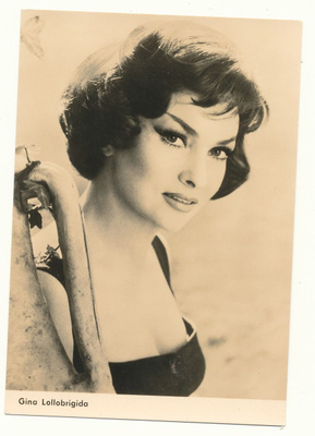 Filmitähti GINA LOLLOBRIGIDA - vanha kortti