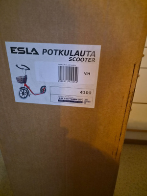 Täysin uusi käyttämätön ESLA potkulauta 4100 hybridisarvilla
