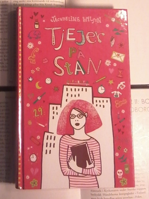 Jacqueline Wilson - Tjejer på stan (inbunden bok)