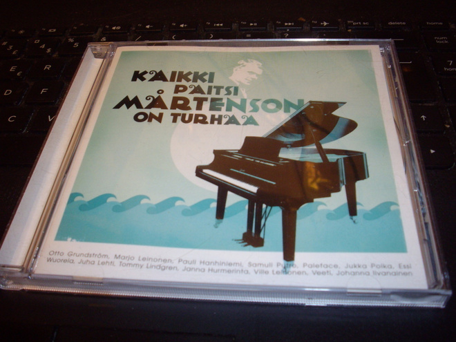 CD KAIKKI PAITSI MÅRTENSON ON TURHAA (Sis.pk:t)