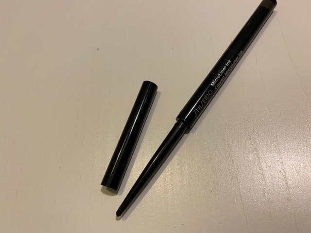SHISEIDO MICRO LINER INK TUMMANRUSKEA