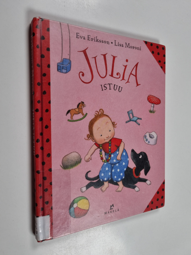 Eva Eriksson : Julia istuu