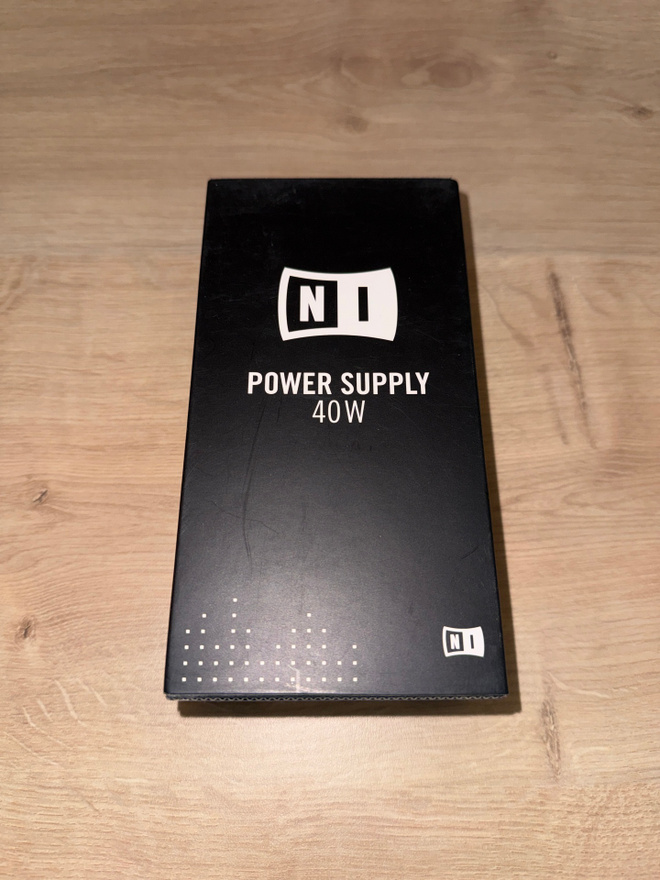 NI Power Supply 40W | uusi 1,8m Traktor Kontrol S8 D2