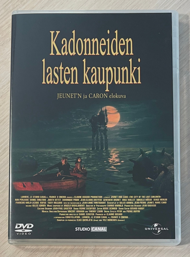 Kadonneiden lasten kaupunki (1995) Ron Perlman