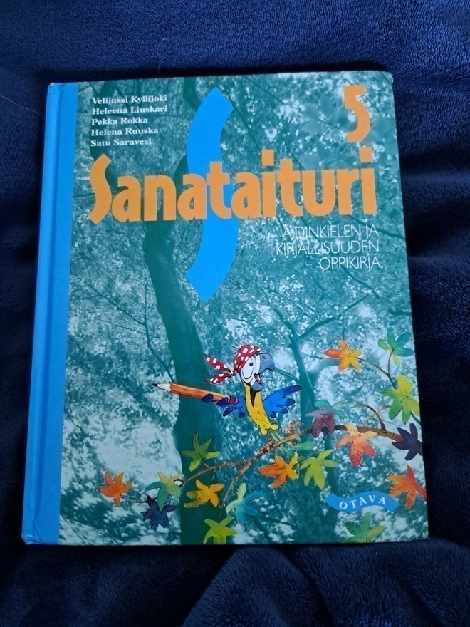Sanataituri 5 kirja