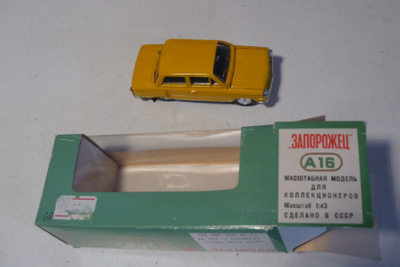 Zaporosesh metalli auto ( Neuvostoliitto / Venäjä )