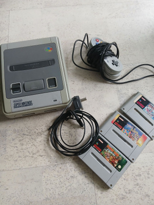 SNES konsoli