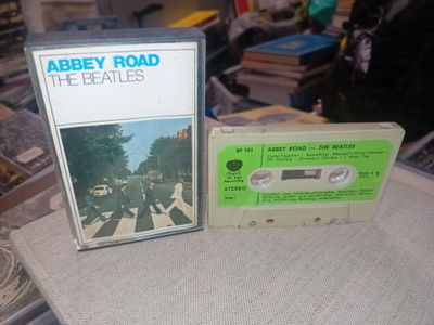 C-kasetti The Beatles : Abbey Road ( SIS POSTIKULU )
