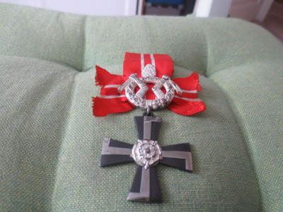 Vapauden Ristin 4 Lk--1941 Tammenlehvällä