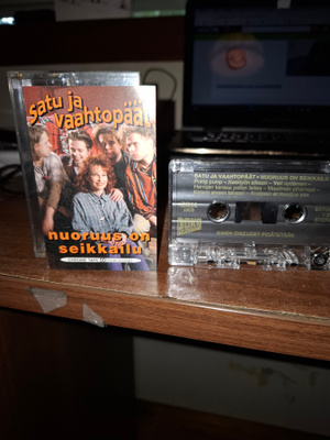 Satu Ja Vaahtopäät - Nuoruus On Seikkailu