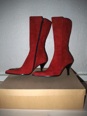 RED SHOE ITALY PITKÄVARTISET MOKKASAAPPAAT KOKO 39½