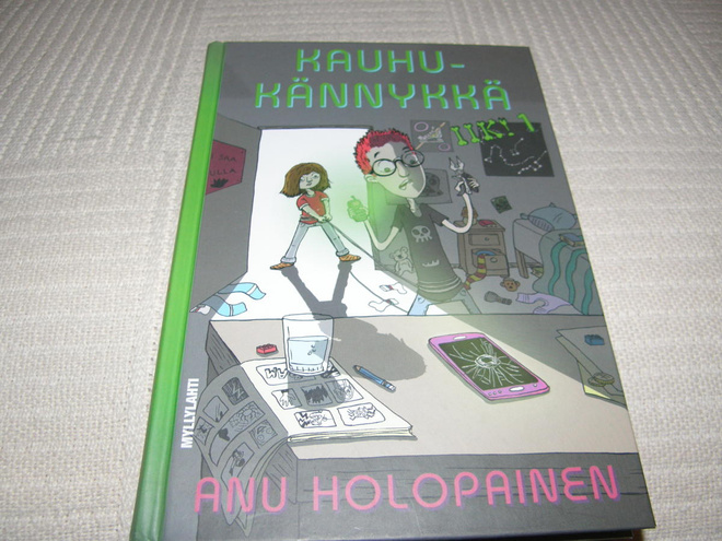 Anu Holopainen Kauhukännykkä