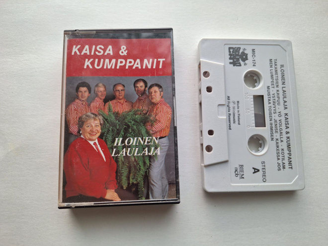  KAISA & KUMPPANIT - ILOINEN LAULAJA c-kasetti