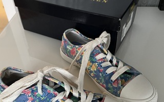 Ralph Lauren kunitossut, koko 35
