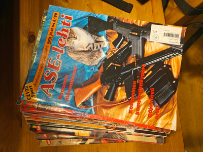 Ase-lehti 90-luvulta
