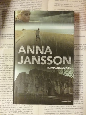 Anna Jansson - Haudankaivaja (sid.)