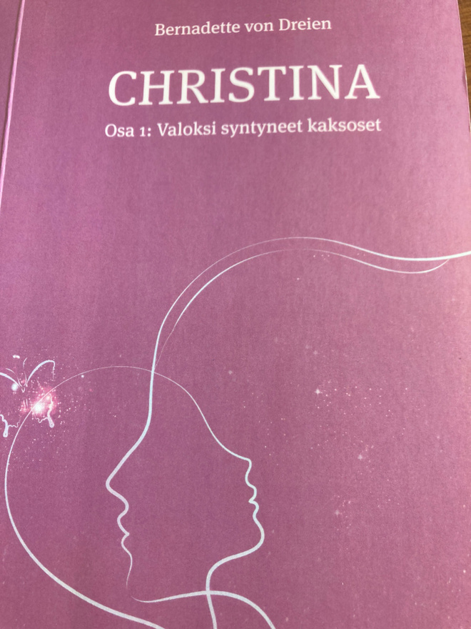 BERNADETTE von DREIEN: CHRISTINA osa 1