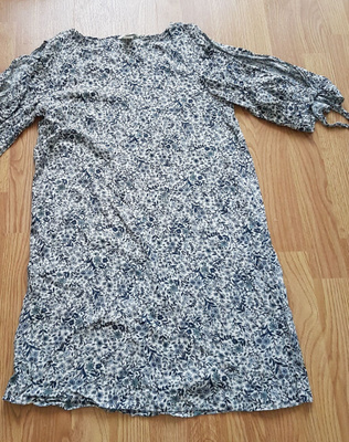 Hyvä/uusi kesävaatepaketti koko S