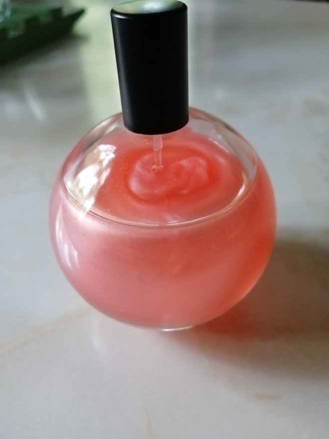 Body Shop tuoksu Red berries