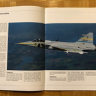 Esite JAS 39 Gripen hävittäjä suihkukone 1991 - pikkukuva 4