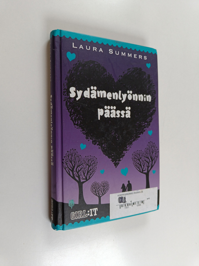 Laura Summers : Sydämenlyönnin päässä