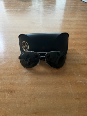 Ray-Ban